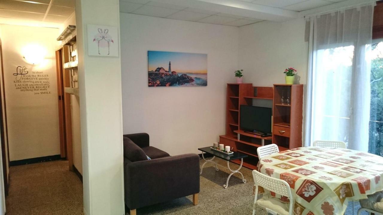 Apartamentos Juan Jose Lloret de Mar Exterior foto